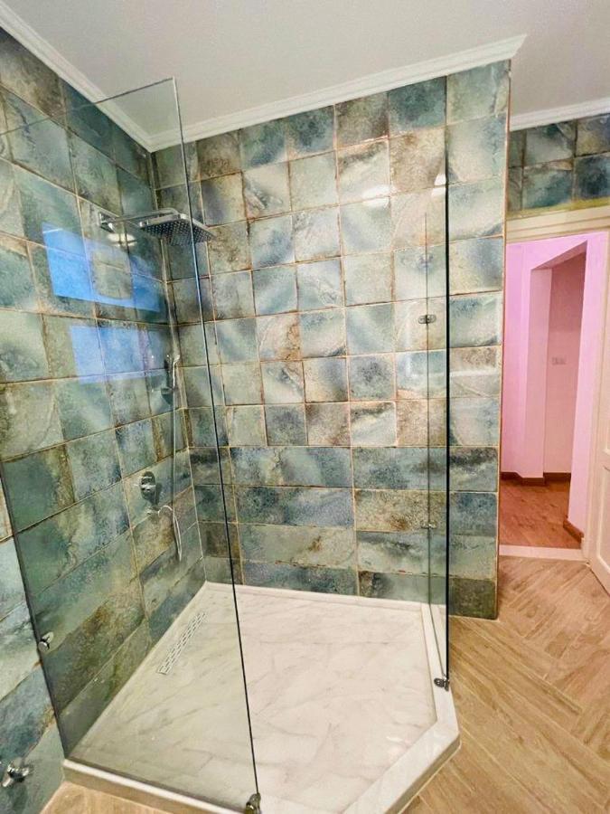 Luxurious 3 Bedroom Rustic Apartment Overlooking Huge Garden - For Families And Couples Cairo Exterior foto