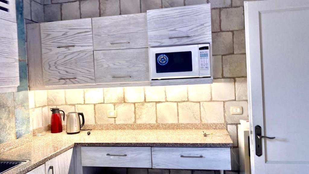 Luxurious 3 Bedroom Rustic Apartment Overlooking Huge Garden - For Families And Couples Cairo Exterior foto